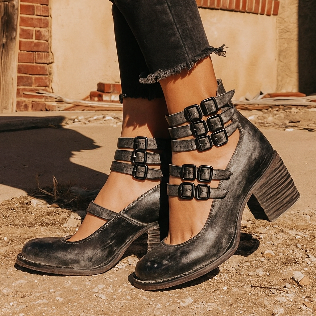 20250722_1631_Stijlvolle_Zwarte_Enkellaarsjes_remix_01k0s8mwqme7e8qcz5d47xnq21.png